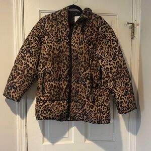 GAP Leopard Print Puffer Jacket in Tan and Black